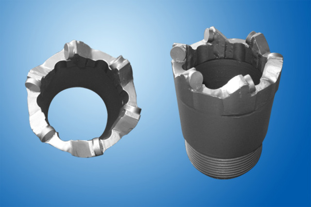 94六翼取芯钻头