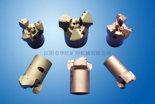  113内凹双扣金刚石钻头